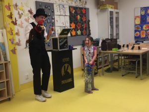 Magisk underhållning på barnkalas och andra skojiga event - Totoo Trollkarl